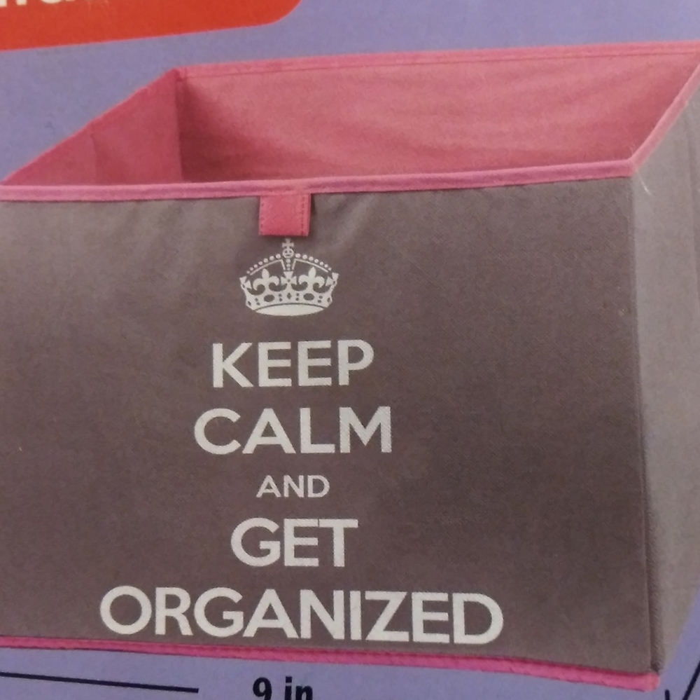 Collapsible storage bin